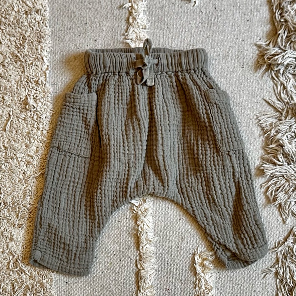 The Simple Folk muslin pants size 3-6 months